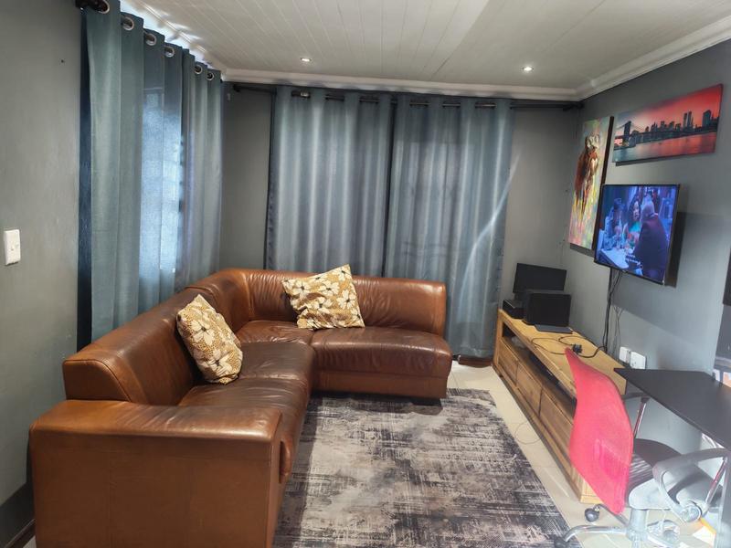 7 Bedroom Property for Sale in Rondevlei Park Western Cape